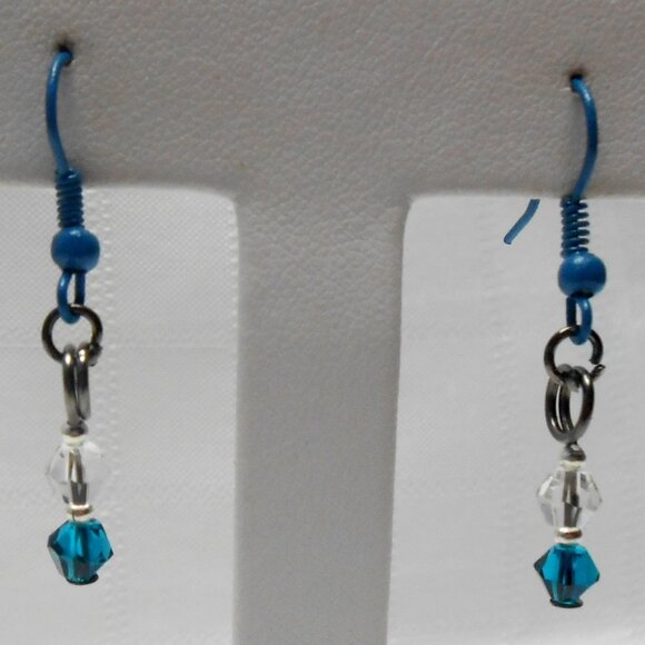Valiumium Jewelry - No 794 Handmade earrings with minimalist Swarovski cristals